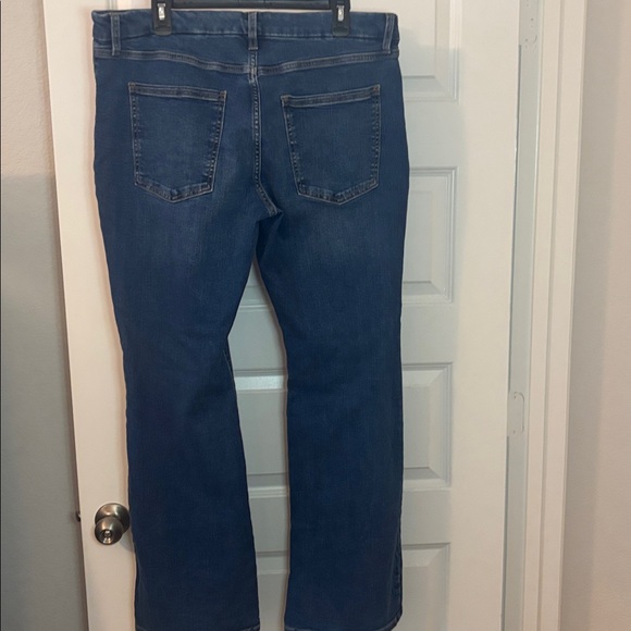 Banana Republic Medium Wash Low Rise Bootcut Jeans SZ 16 casual vintage stretch - Picture 2 of 14